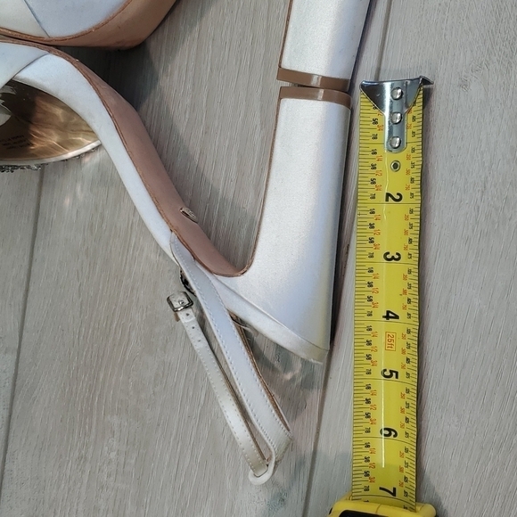 Badgley Mischka Womens Heels Sandals shoes sz 9.5 - Picture 8 of 12